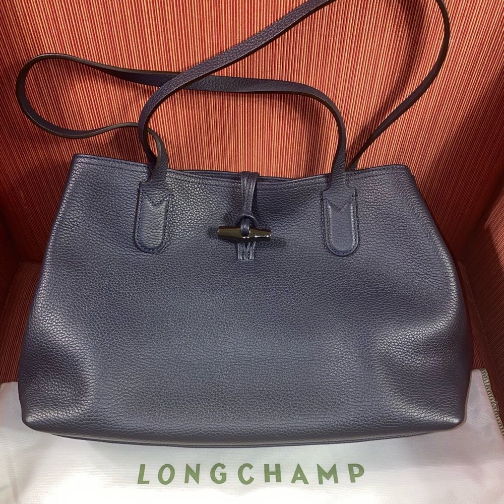 Brand New w/tags: Longchamp - Roseau Essential tote bag (navy blue)